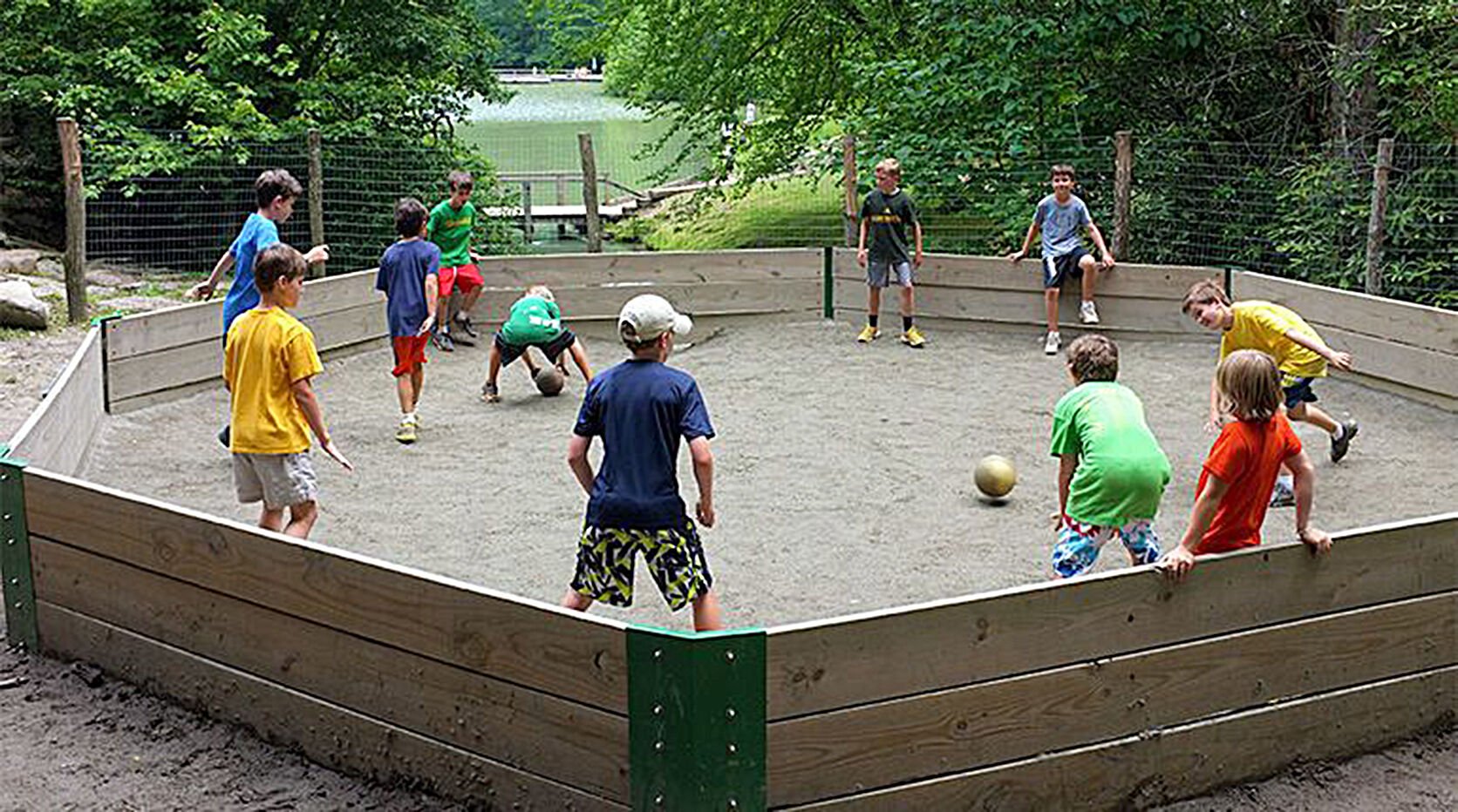Gaga pit